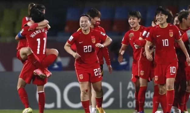 男足希望与失望并存,中国男足最让人失望的场面