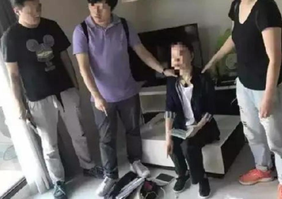 杭州亿万富婆朱丽丽 (富婆朱丽丽个人简历)