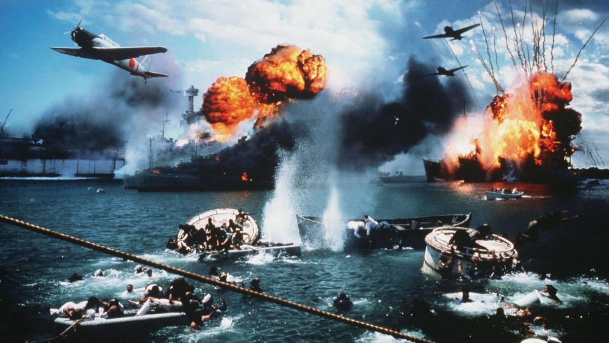 二战台风号航空母舰,二战时期驱逐舰遇到台风