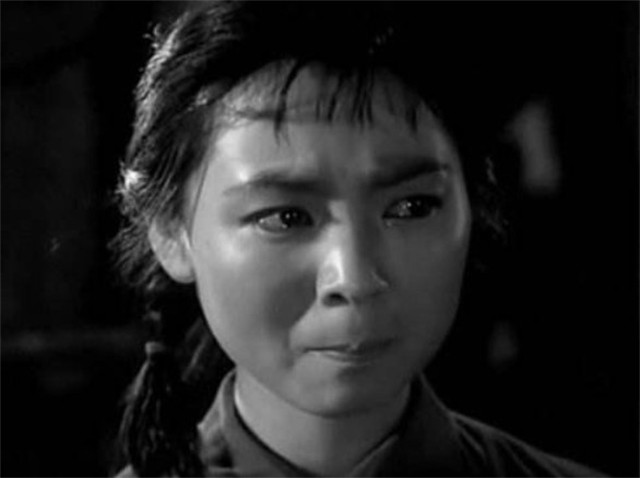 英雄儿女王芳晚年状况,演英雄儿女的王芳现状