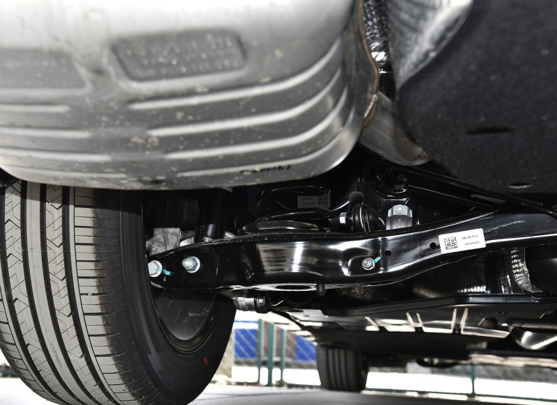 迈腾280和速腾280发动机一样吗,1.4的速腾和1.4的迈腾有何区别