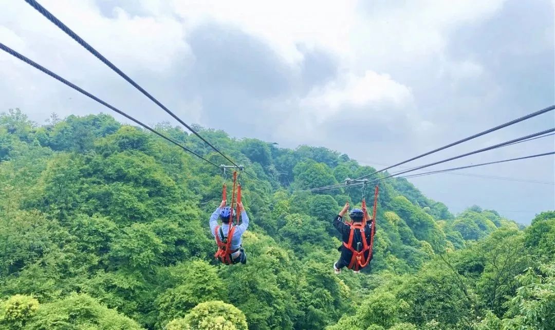 毕业旅行贵州景点攻略,成都毕业旅行的最佳去处最新报价