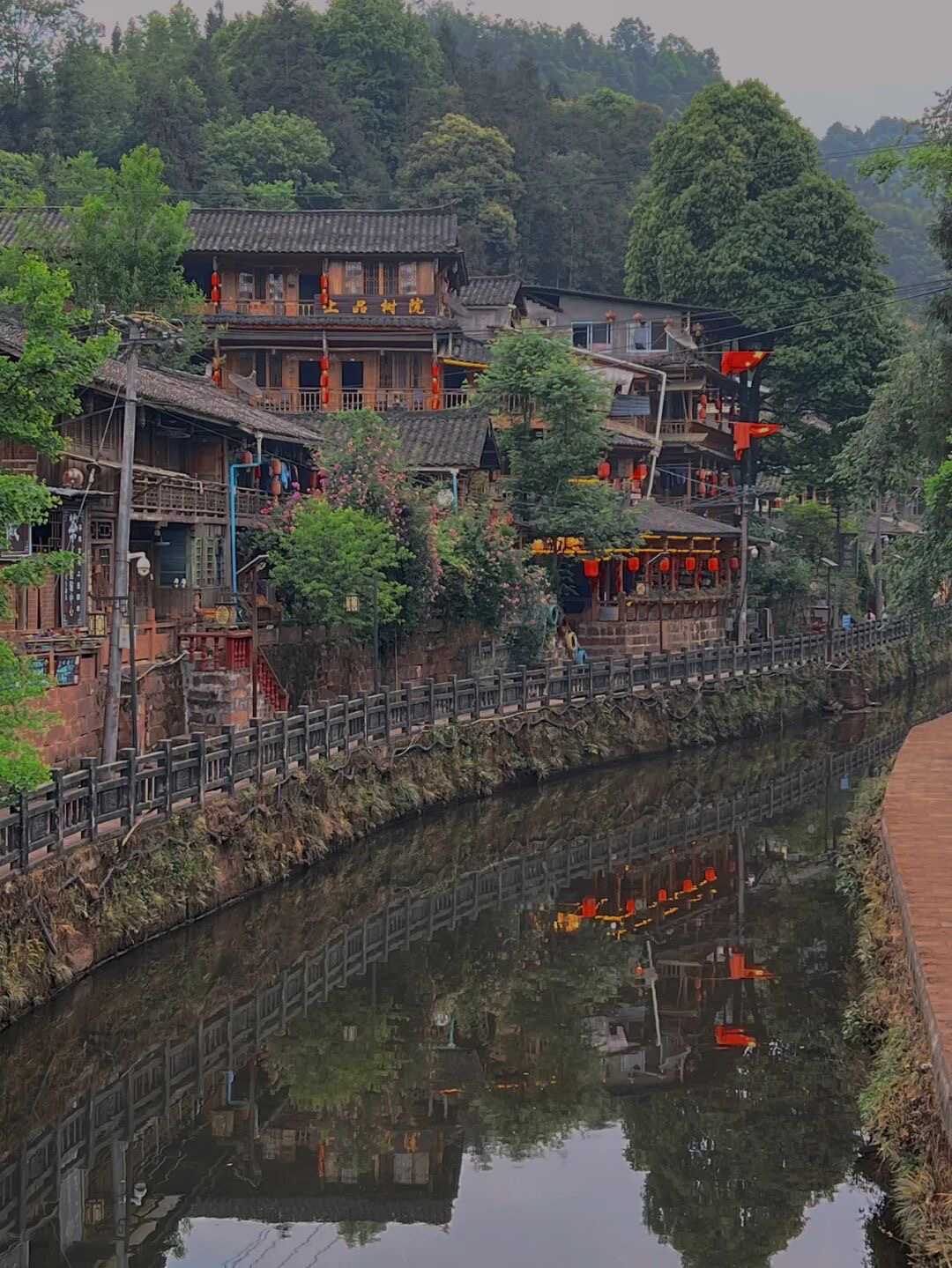 成都近郊一个小众禅意古镇,成都茶山古镇图片