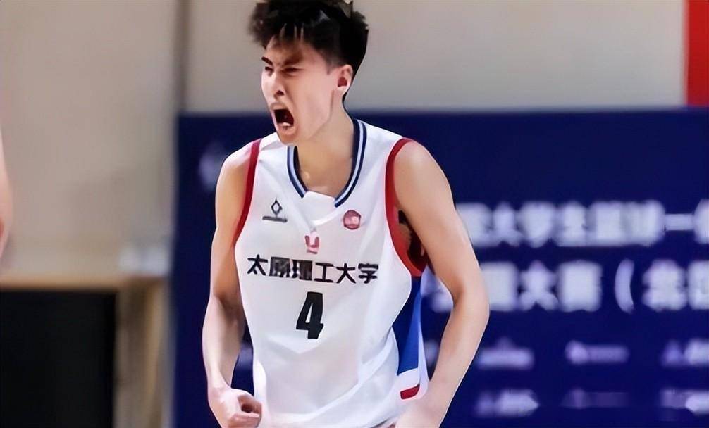 辽宁21岁球员,杨鸣辽宁最新消息