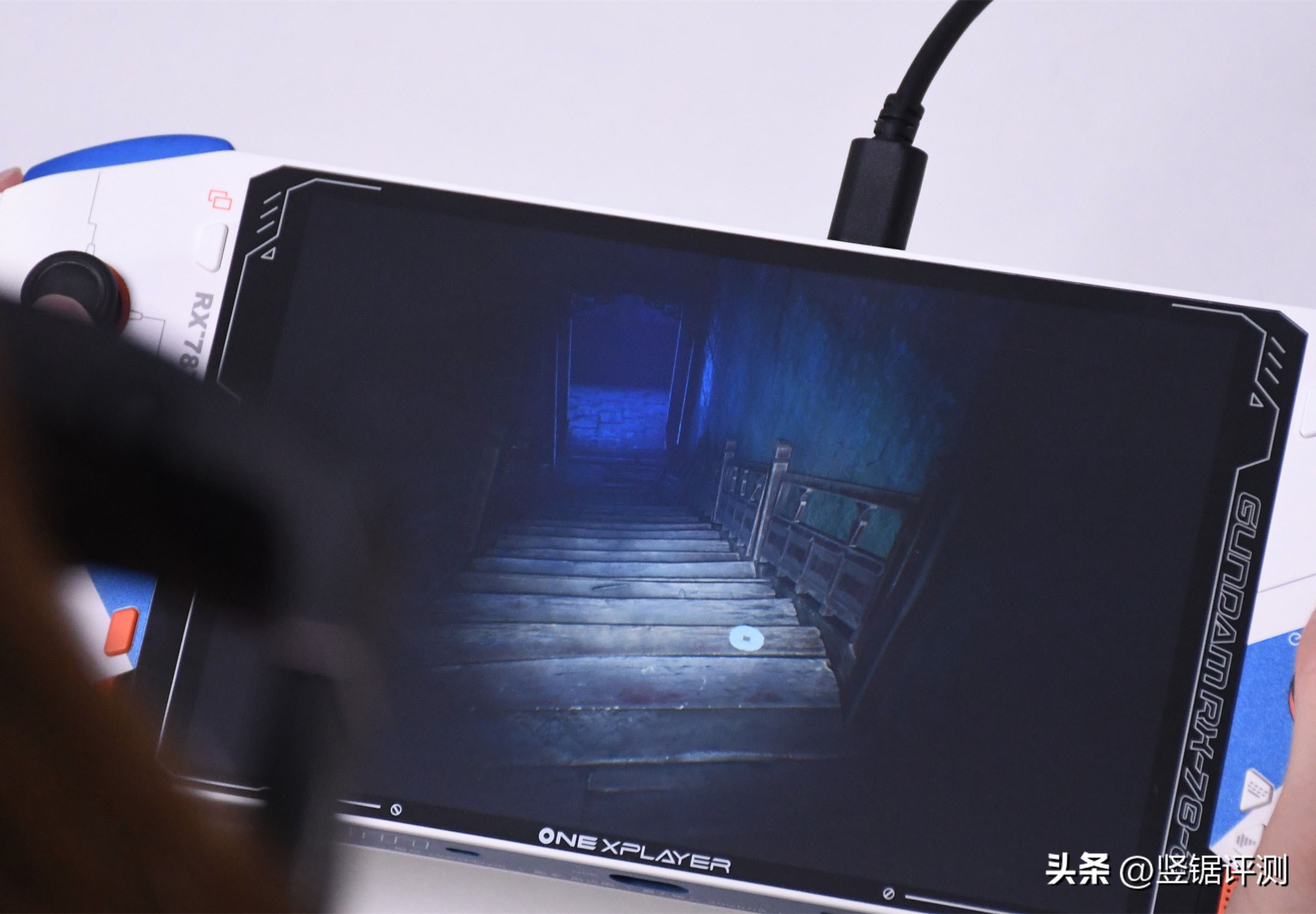 能带来“150寸”观影体验的智能眼镜！TQSKYT1视听智能眼镜评测