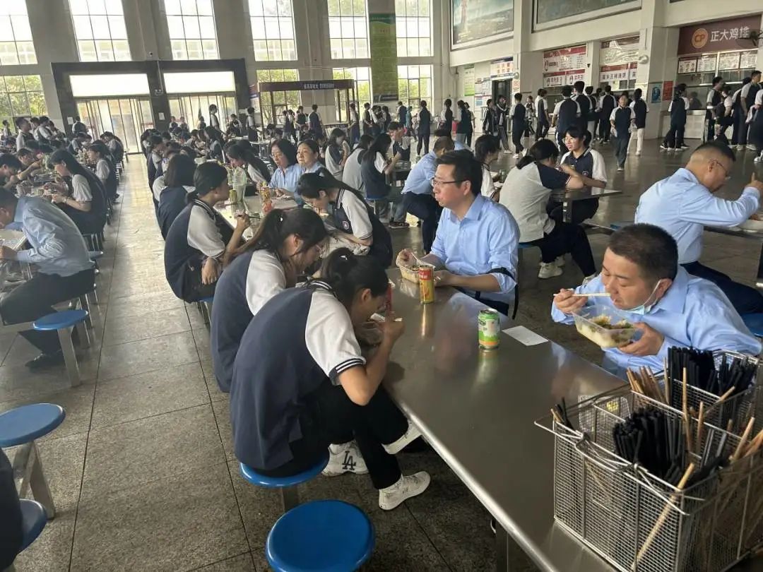 曾都一中2011届,随州曾都一中毕业典礼