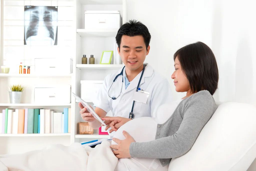 盐酸二甲双胍缓释片联合胰岛素治疗妊娠期糖尿病的临床观察