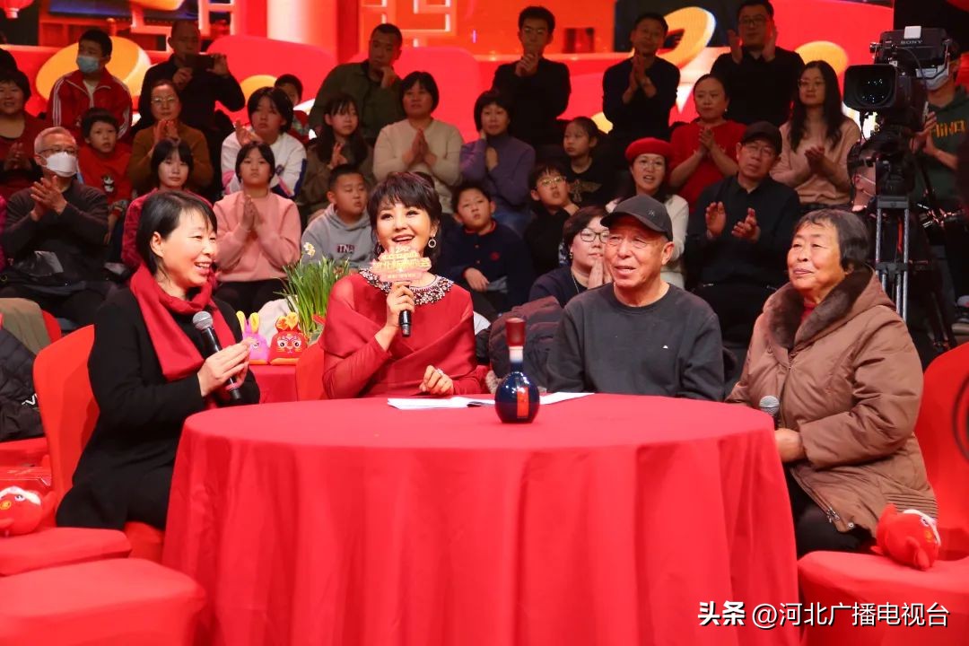 年味浓浓灯光秀,新春非遗之夜河北