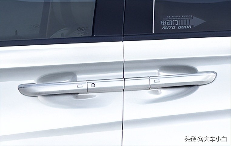 腾势d9超越别克gl86月份销量第一,无惧和湃动