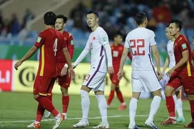 盘点那些半路出家的足球运动员,足坛十大贫民窟走出来的巨星