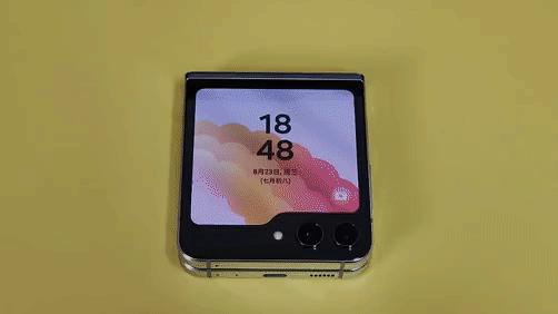 三星galaxyzflip防水测试,三星折叠手机zflip5防水吗