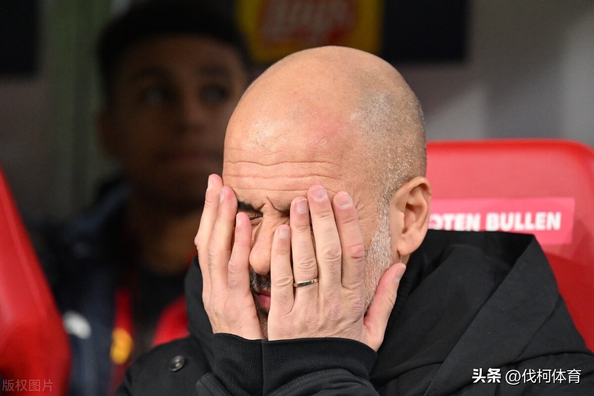 足坛十大神锋之莱万,波兰神锋莱万