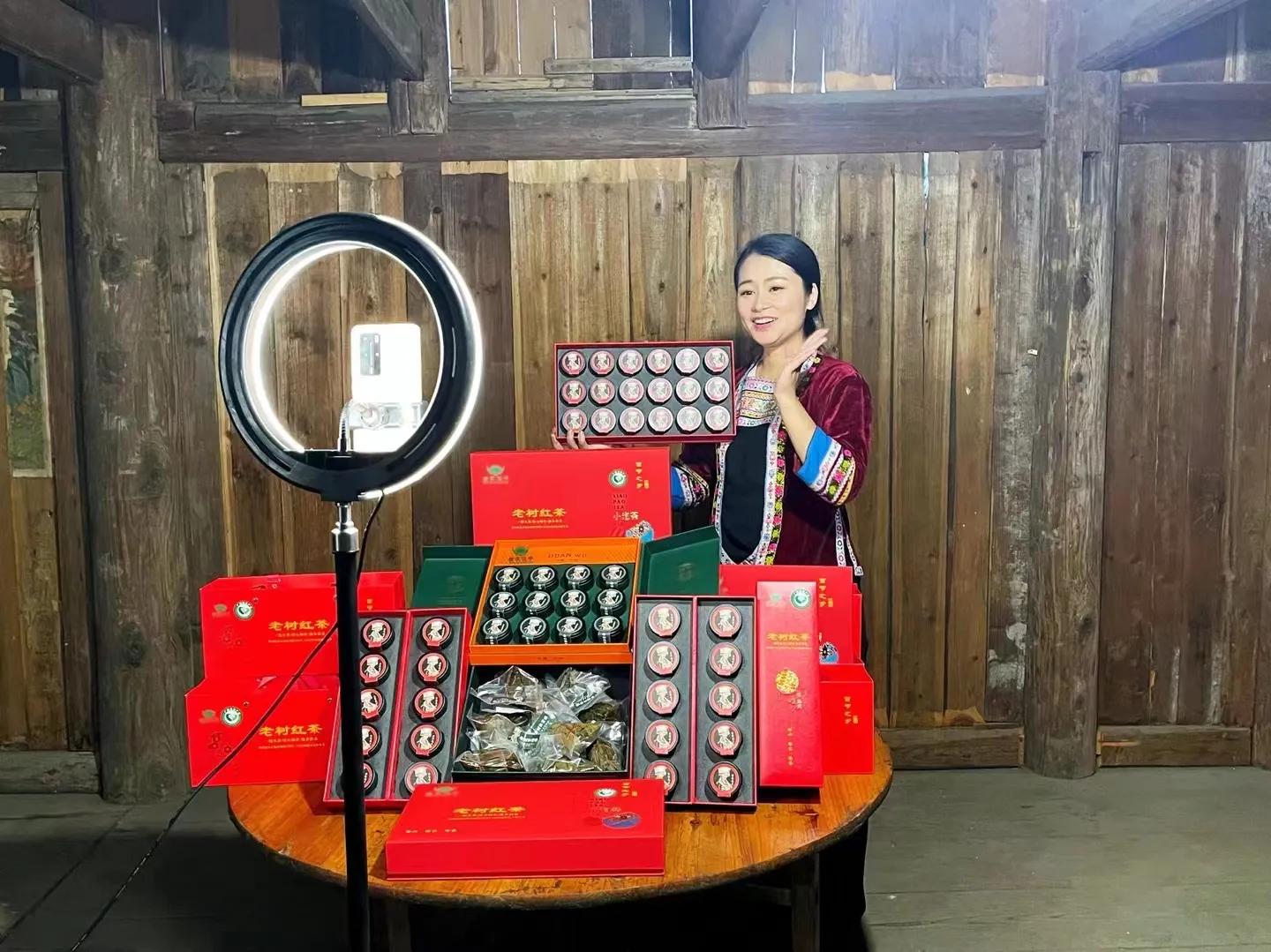 贵州姑娘90后创业,广西90后女生创业