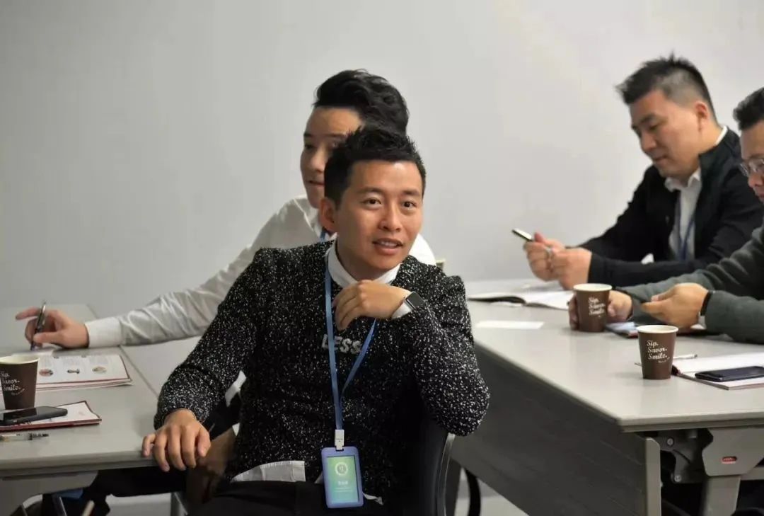 风云闽商|王俊清：当好“晋江经验”坚定践行者，为“闽派男装”添砖加瓦