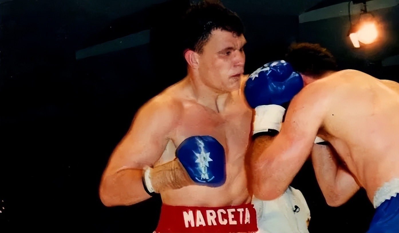 职业拳击手跟普通人打架,职业拳击手被混混打死