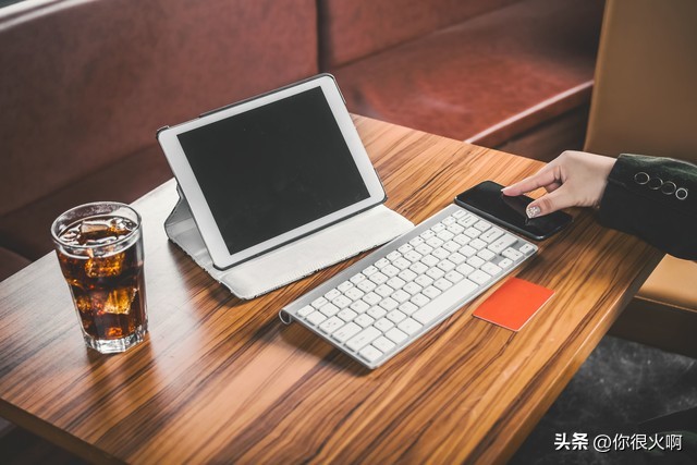 电脑机壳带电怎么回事,电脑机箱带电是怎么回事