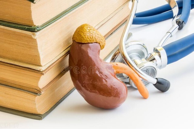 年轻人身上有骚尿味怎么办,女性五十多岁突然晚上老上厕所