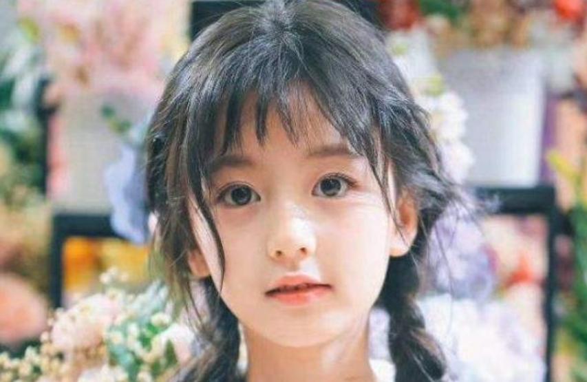 盘点10位童星今昔对比,10位长残的童星今昔对比合集