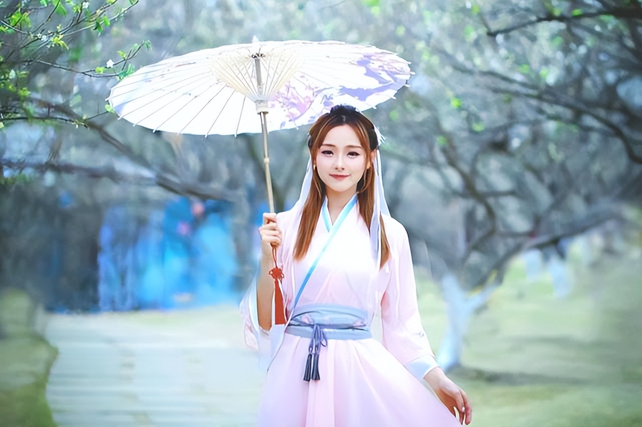 梅花被赞作千古第一花,更是诗人的恋人,是哪几方面最吸引古人?