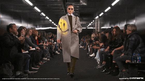 露后跟高跟运动鞋,不露脚高跟运动鞋