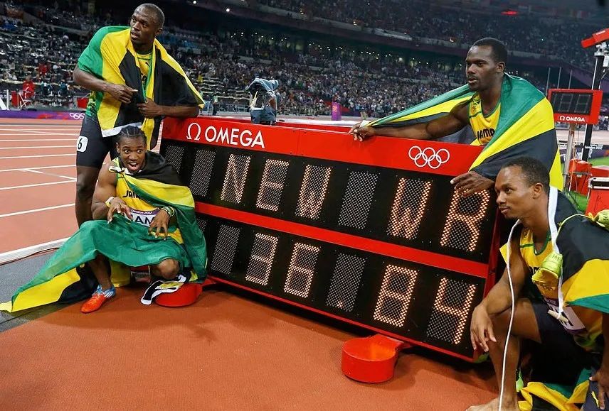尤塞恩博尔特4x100米接力纪录,尤塞恩博尔特08年奥运会200米