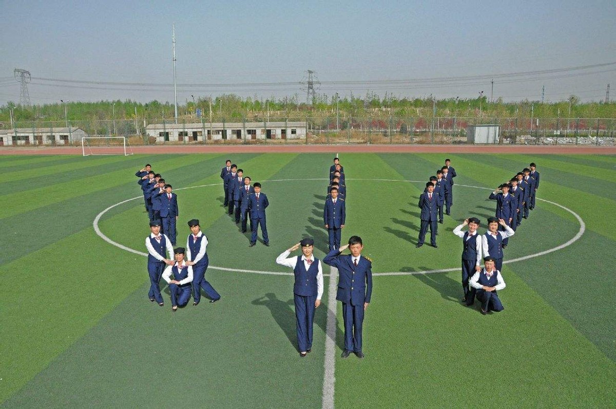 考职高学校好还是普高好,最差的高中和较好的职高该选哪个