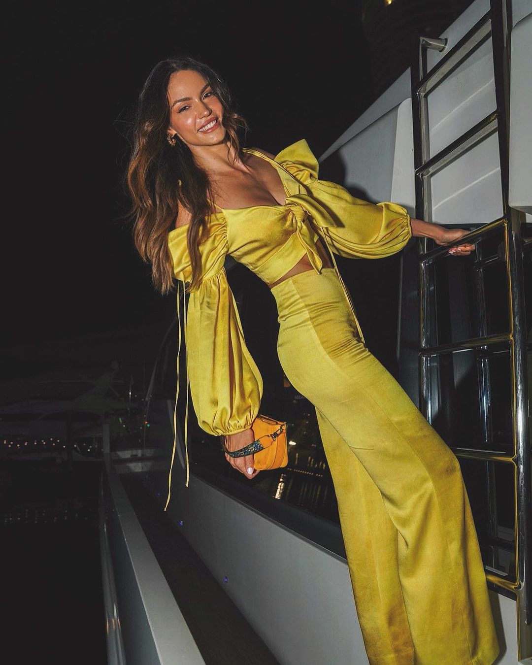 她有逆天长腿，凹凸火辣身材，性感惊艳：巴西国际超模SofiaResin