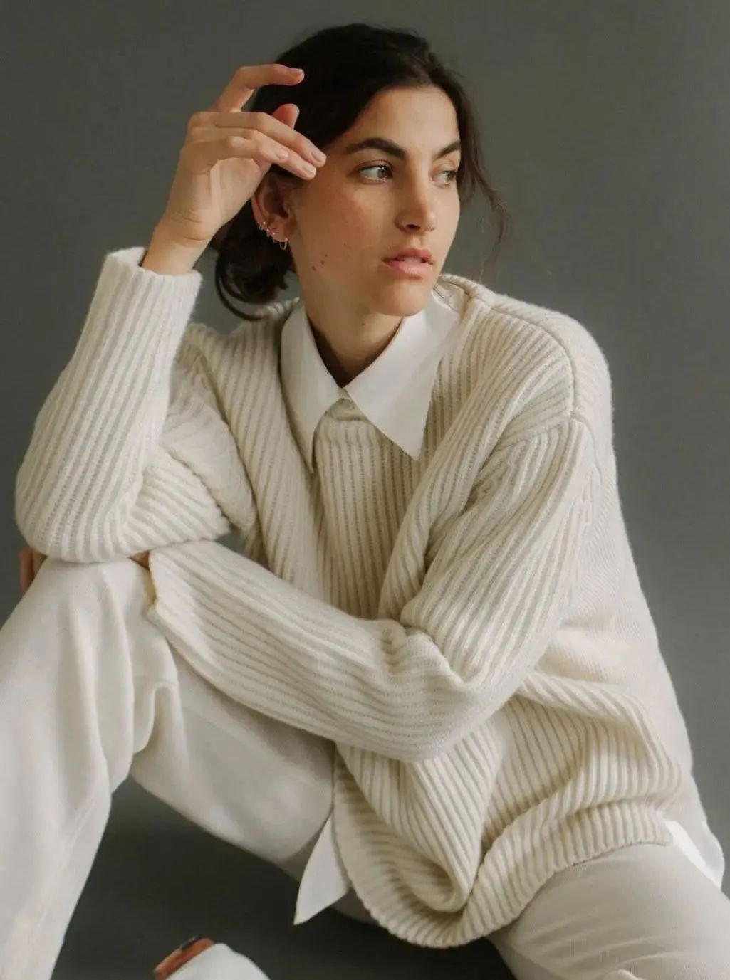 毛衣衬衫叠穿搭配什么裤子,冬天衬衫如何搭配毛衣