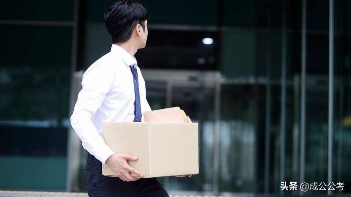 考公应届生上岸三不限难度有多大,三本大龄考三不限公务员上岸