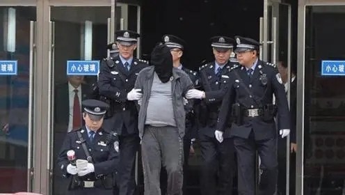 17岁少年杀人28年后终于落网,20年后被抓获杀人狂魔
