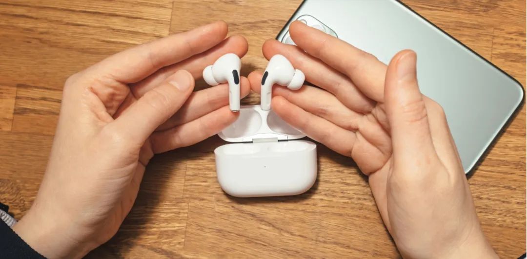 加拿大网友爆料：在Shoppers换购到山寨苹果耳机，还有这种操作？