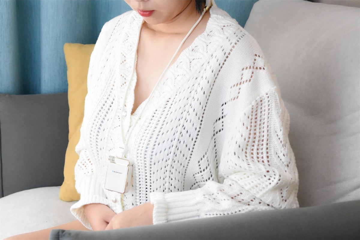 蓝宝颈部按摩仪吊坠,德国蓝宝肩颈按摩仪披肩