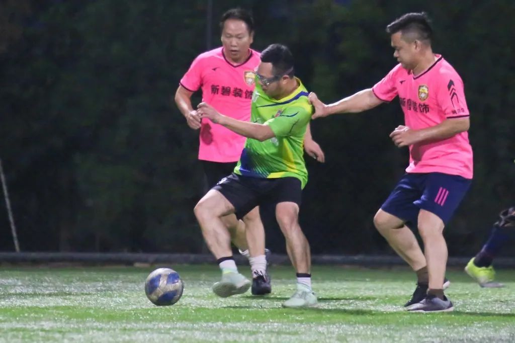 一起足球一起公益,一起为中国足球添砖加瓦