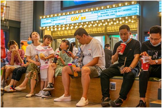 贵阳市民组团告别宜家，却意外发现这个宝藏商场