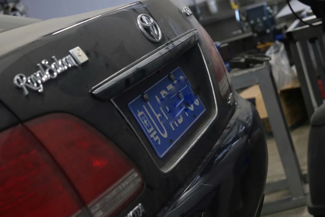 12代皇冠翻新后能开多久,坏掉的车改造成新车