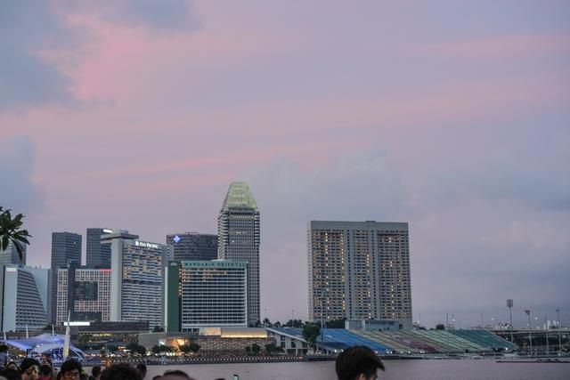 新加坡滨海湾金沙酒店造价多少,新加坡滨海湾金沙酒店白天图片