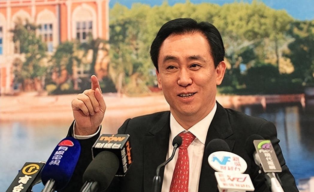 许家印歌舞团队演员照片,许家印歌舞团队演员状况