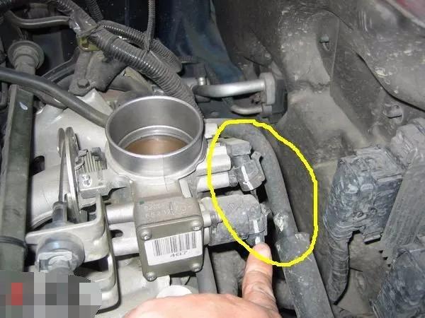 凉车打火后发动机不上油突突突,凉车打火发动机突突像断油似的