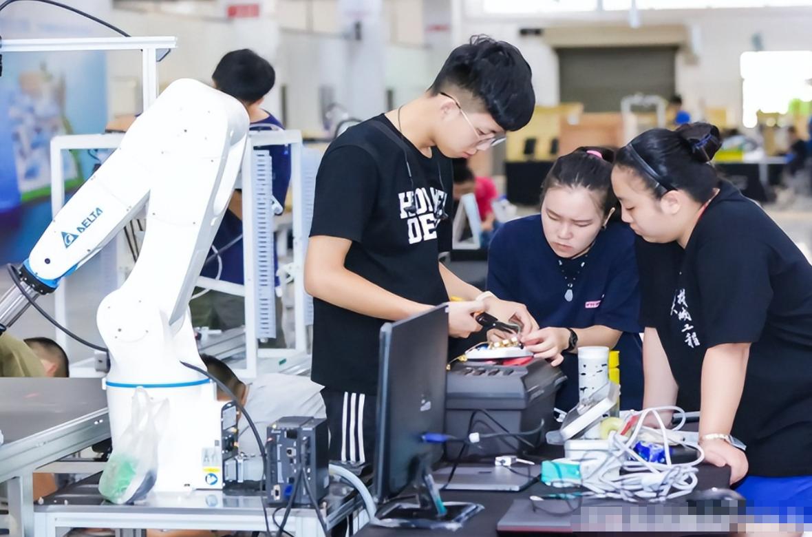 职高学生也能考大学,职高学生可以考大学吗