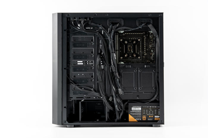 微星z690刀锋可以用1070ti吗,微星z690刀锋钛对比吹雪