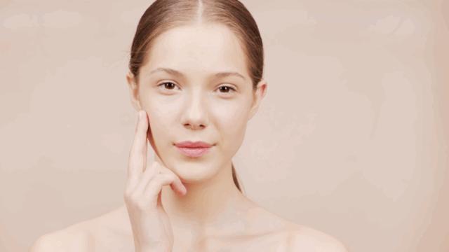 教你眼部紧致淡纹,如何通过护肤改善眼周纹