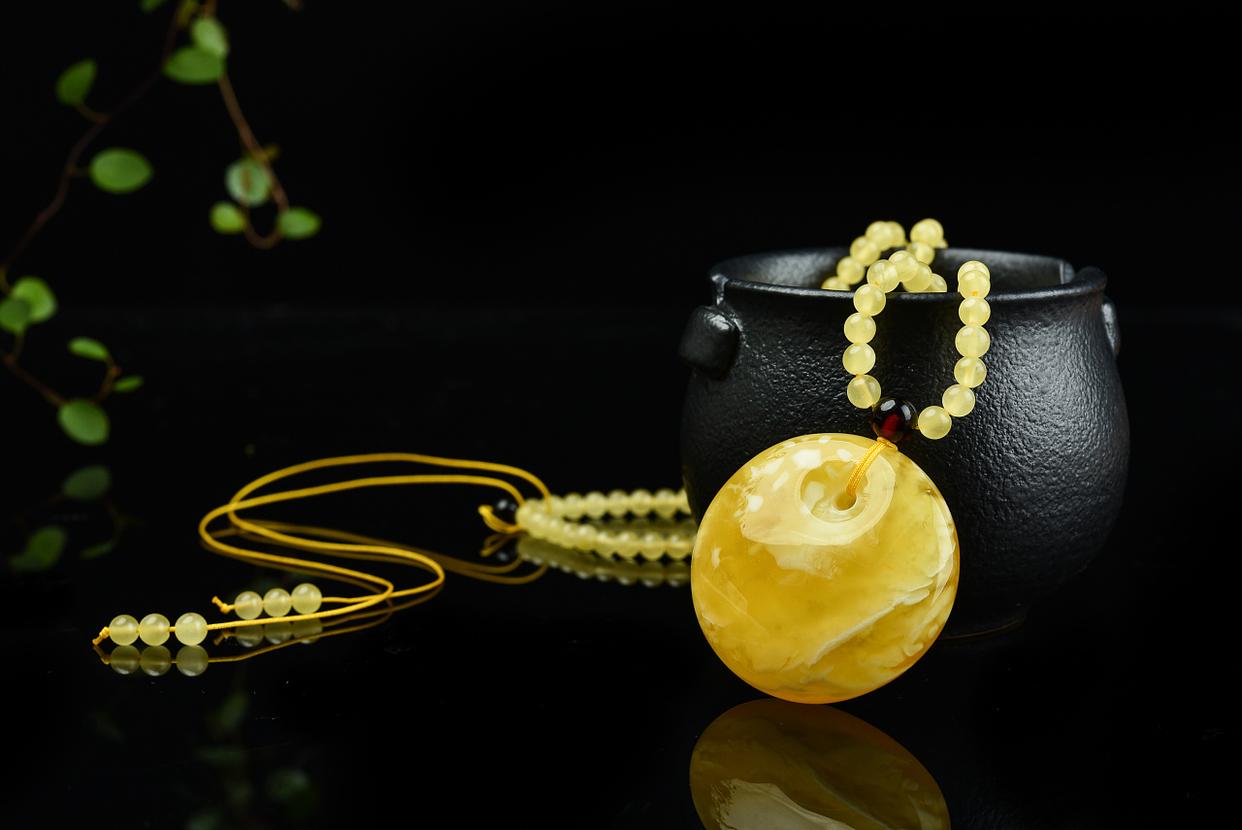 蜜蜡挑选技巧,手把手教你挑选蜜蜡原石