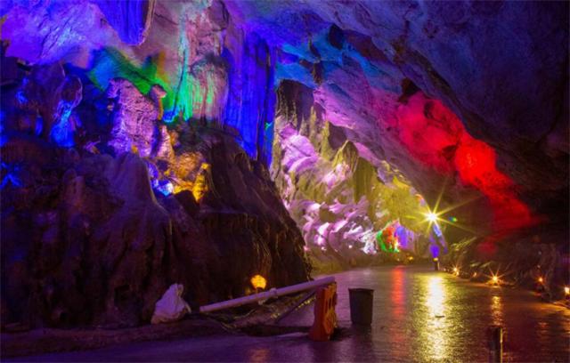 1964年，河南农民发现自家有一个“雪花洞”