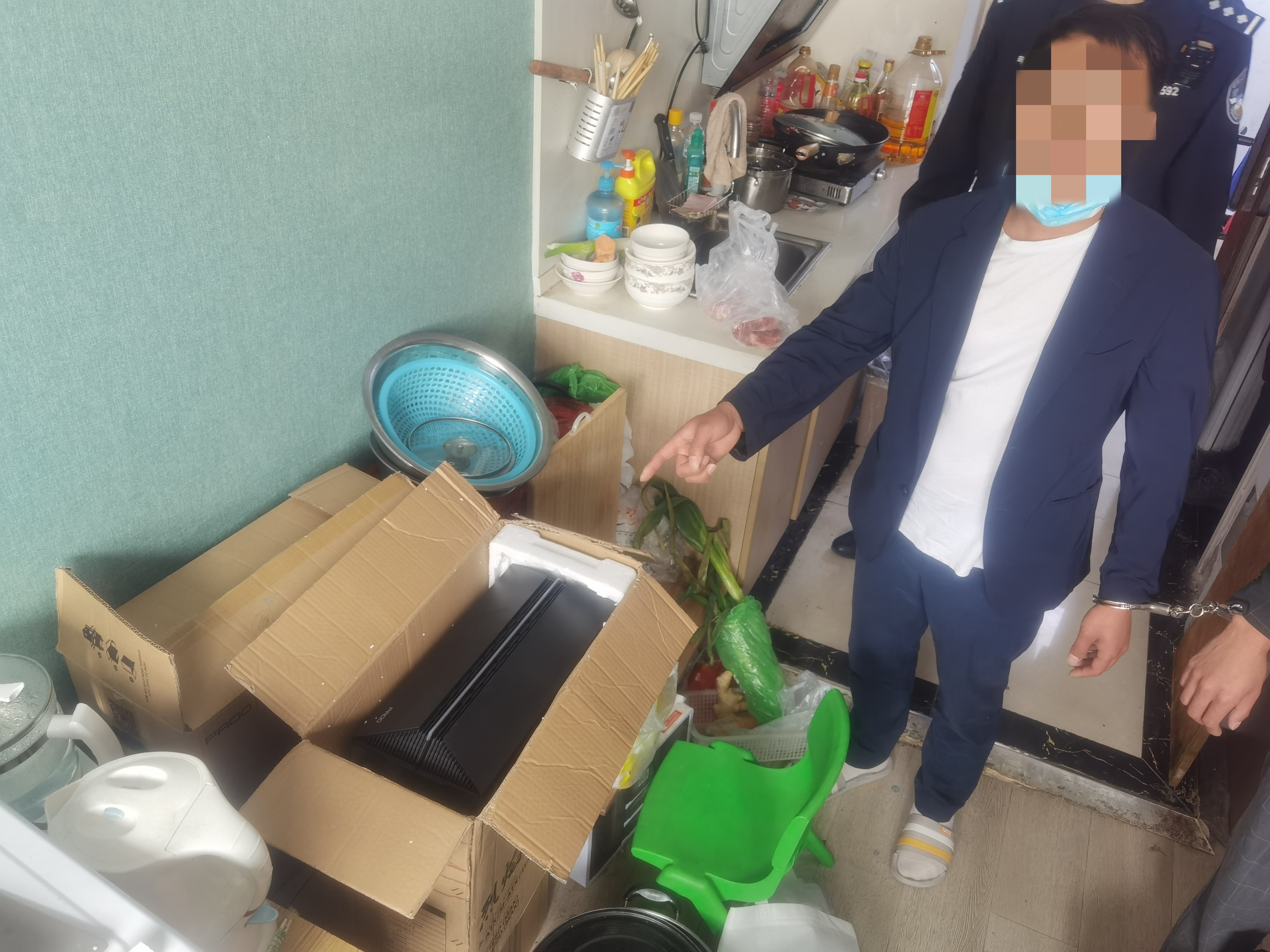 城阳警方提醒您：低价处理高配电脑勿轻信