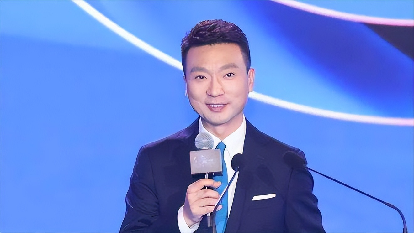 鲁豫和董卿哪个主持得好,央视主持人大赛2019董卿精彩点评