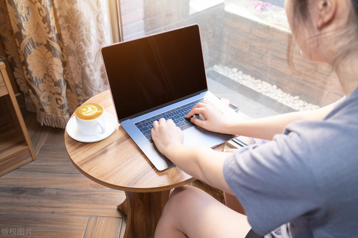 普通人如何逆袭财务自由,月入三千怎么才能实现财务自由