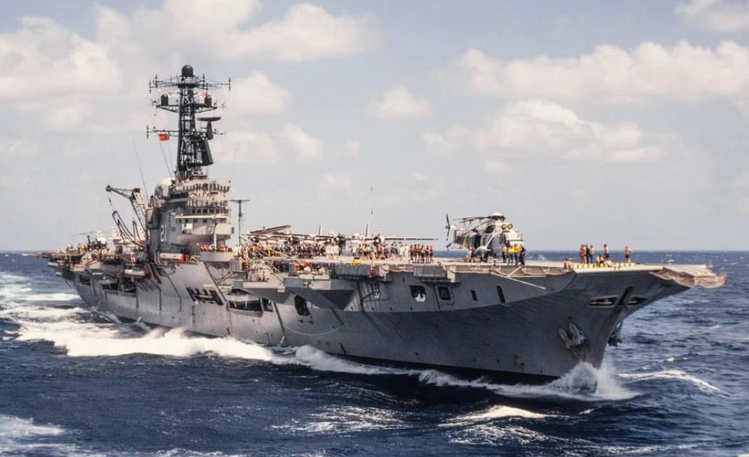 1984年，中国花费3000万美金从澳洲买来一艘废船，打开后西方后悔