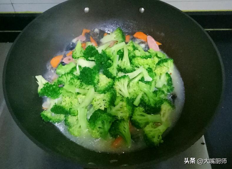 病后身体虚吃什么食物好,阳了好后身体虚多汗吃什么食物