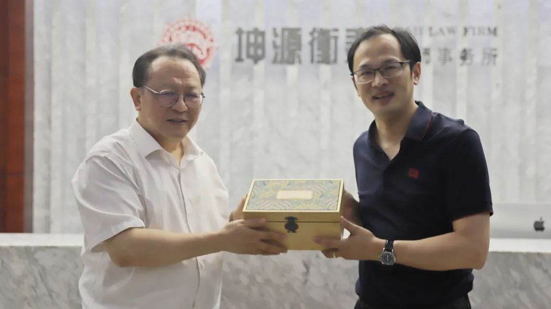 重庆坤源衡泰律师事务所专职律师,重庆坤源衡泰律师事务所简介