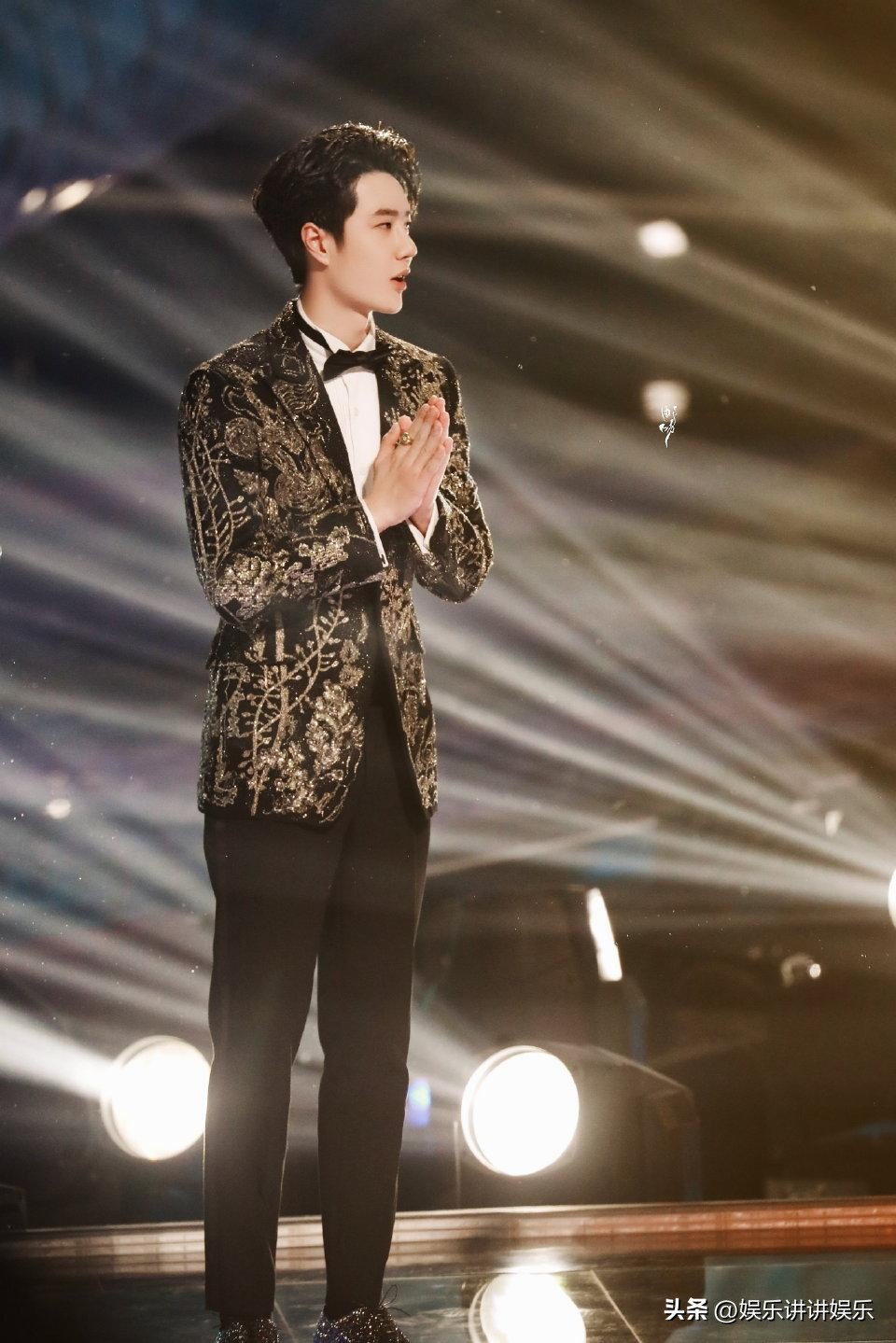 东方卫视跨年晚会王一博新歌首秀,今年东方卫视王一博跨年演唱会